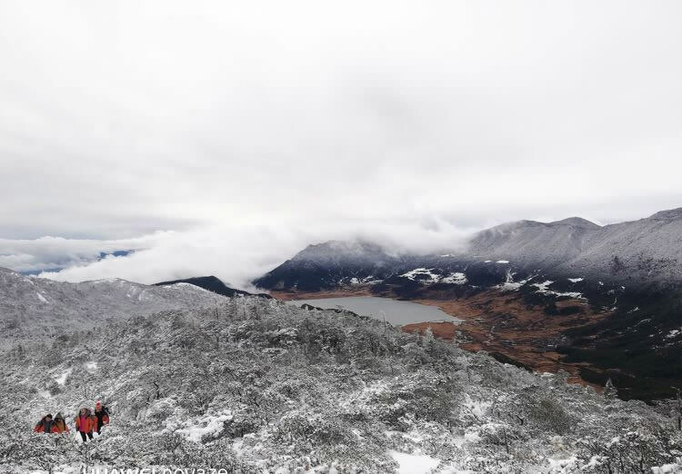 麗江玉龍雪山徒步登山攻略