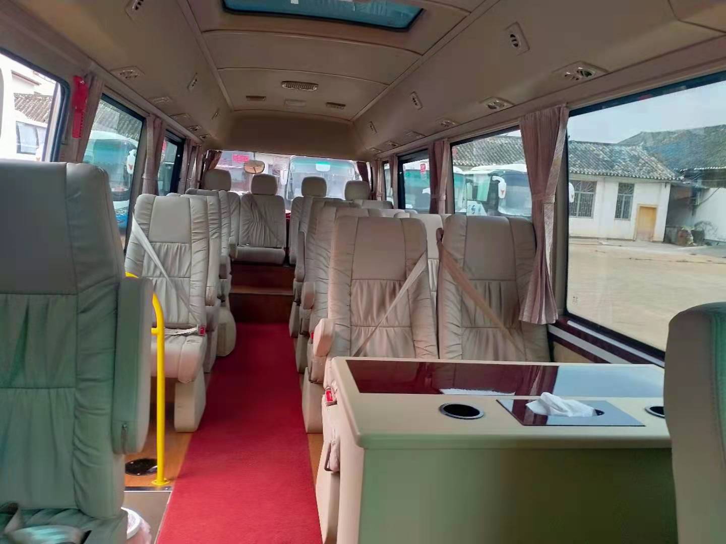 麗江會議旅游包車?麗江會議包車旅游網(wǎng)?麗江會議租車旅游服務就選麗江豐田考斯特最新款